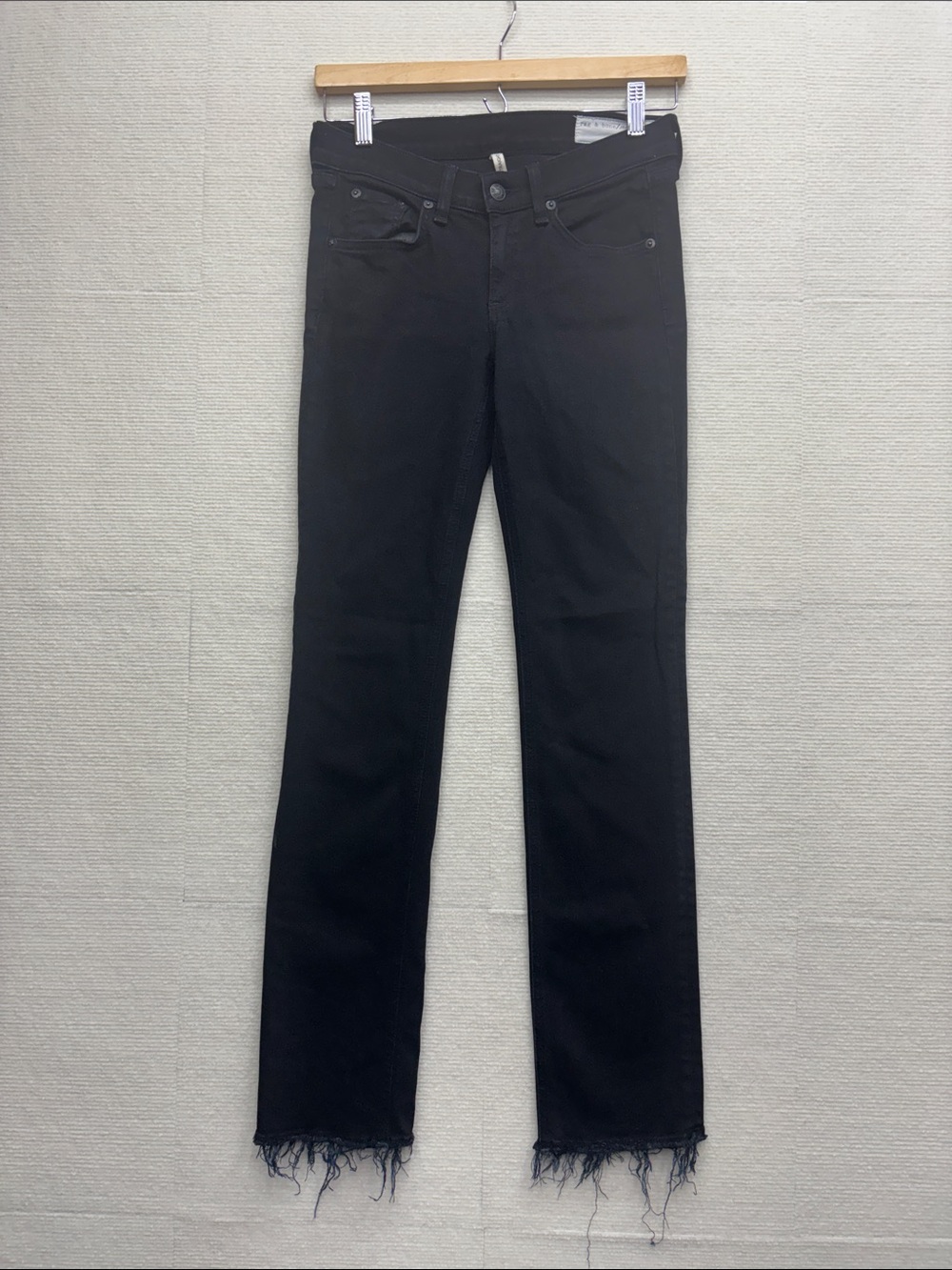 Rag & Bone 25 Black Women’s Slim Straight leg Jeans with Raw Hem